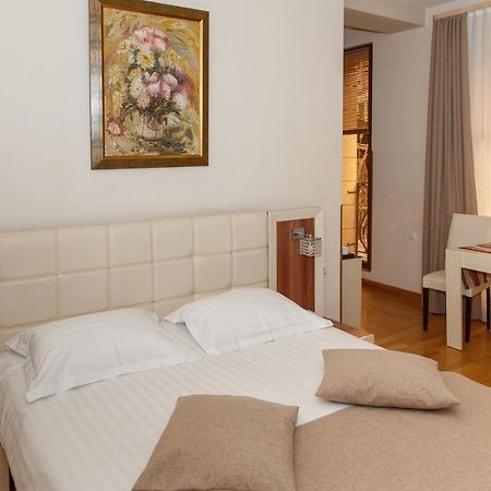 Daniel Boutique Hotel Ереван Екстериор снимка