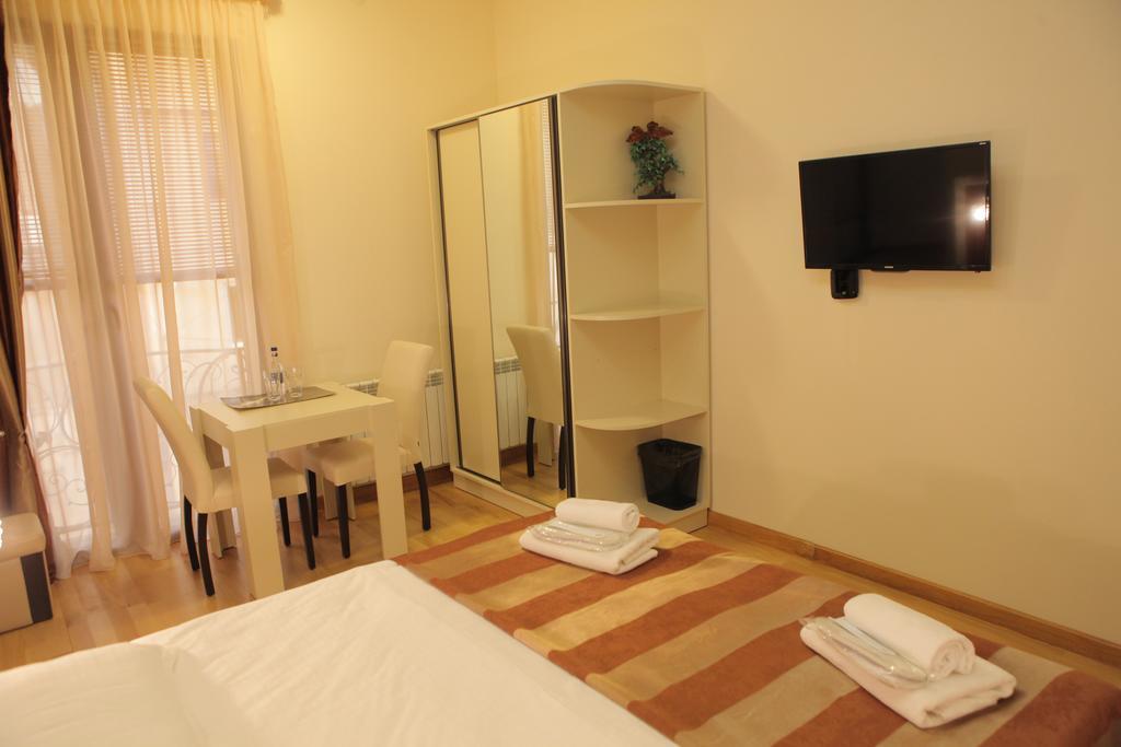 Daniel Boutique Hotel Ереван Екстериор снимка