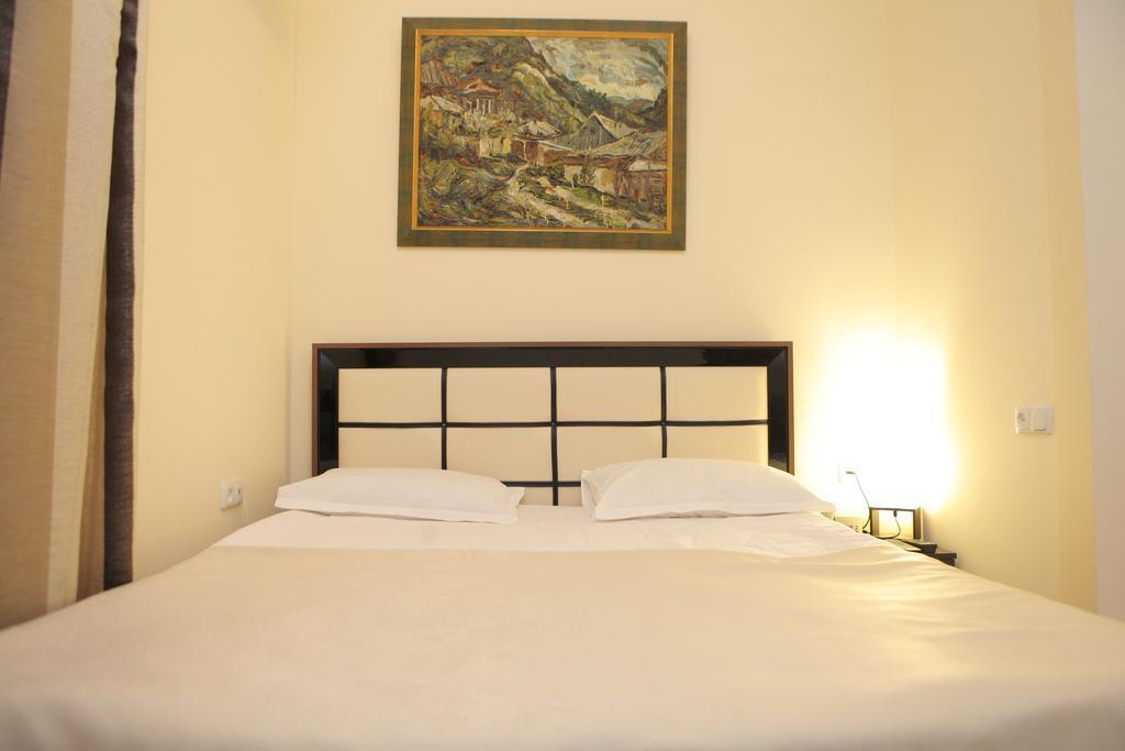 Daniel Boutique Hotel Ереван Екстериор снимка