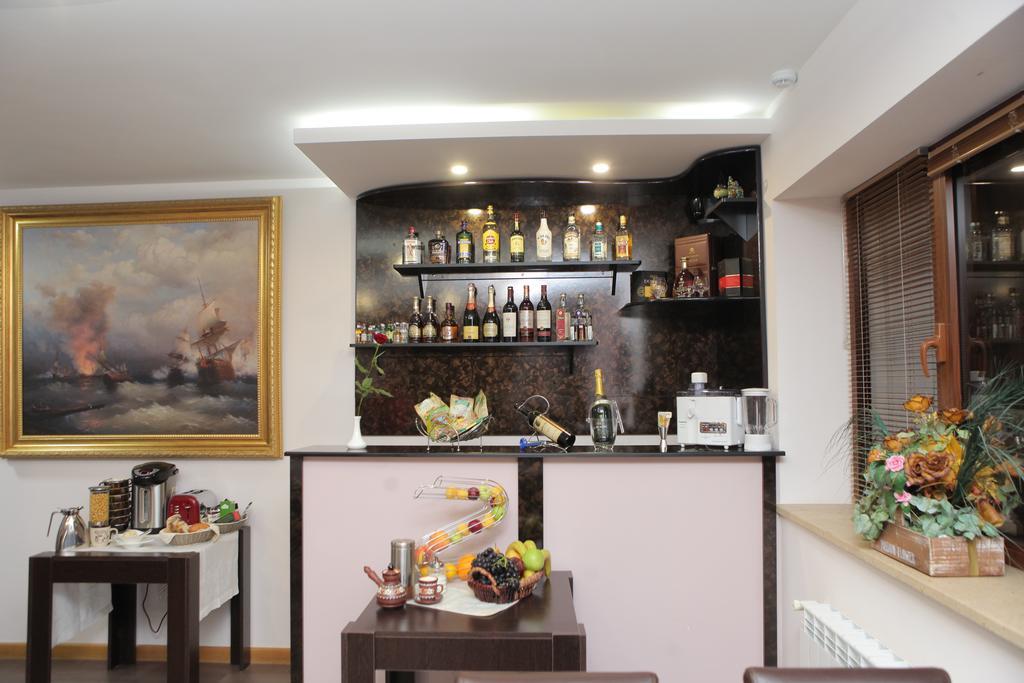 Daniel Boutique Hotel Ереван Екстериор снимка