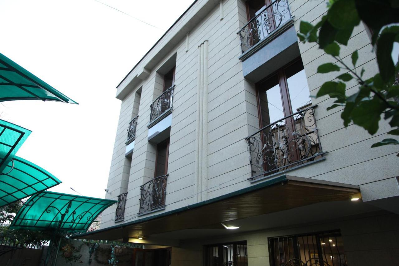 Daniel Boutique Hotel Ереван Екстериор снимка